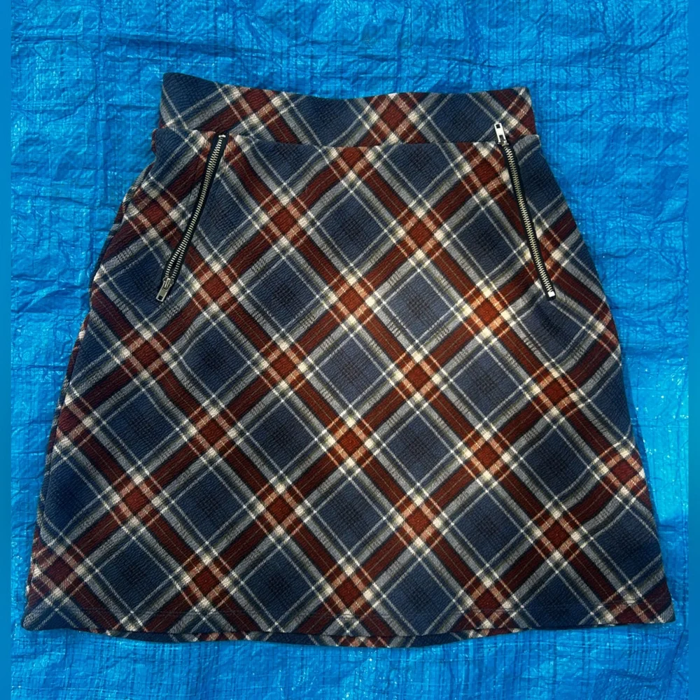 Kaileigh Blue and Brown Plaid Skirt, size SP - Picture 2 of 4